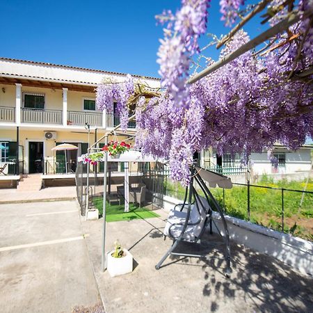 Ionian Luxury Apartments Перама Экстерьер фото