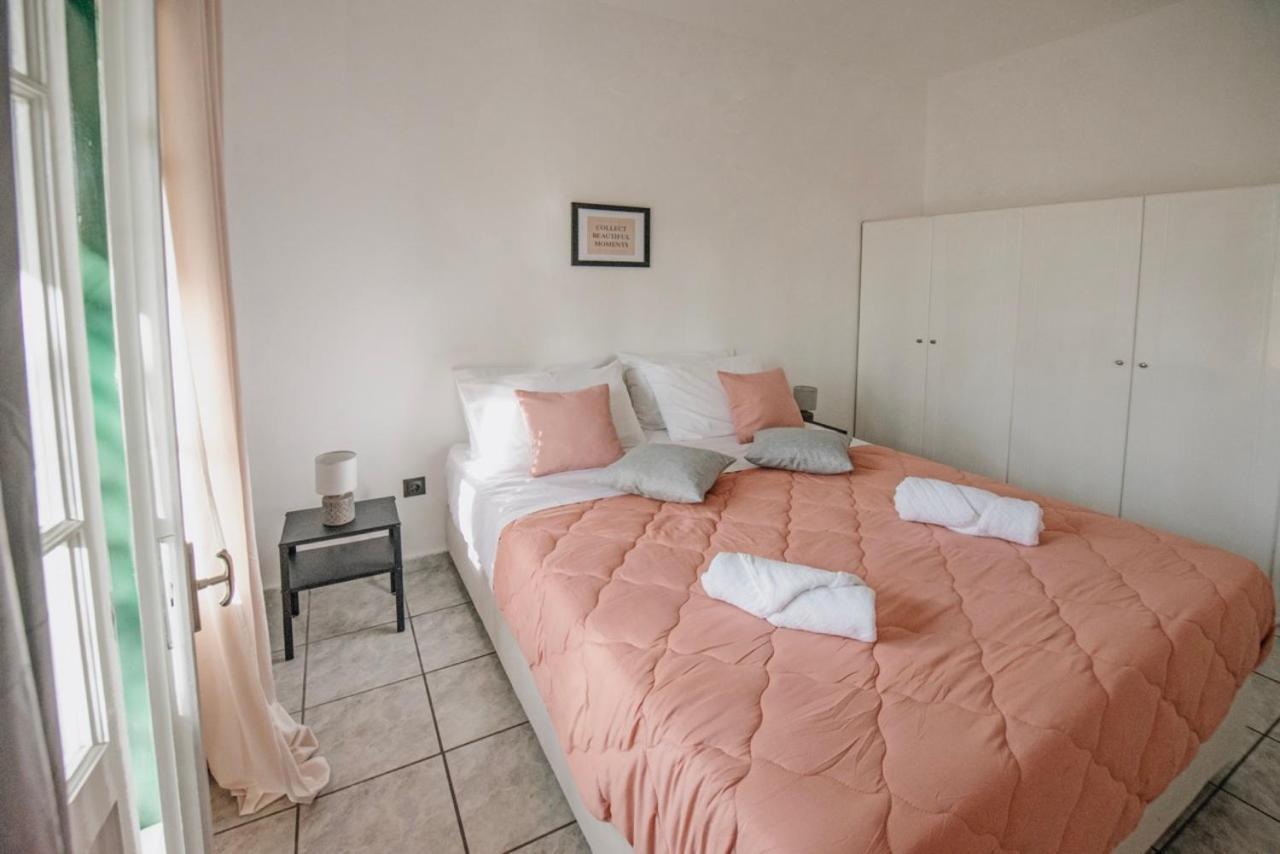 Ionian Luxury Apartments Перама Экстерьер фото