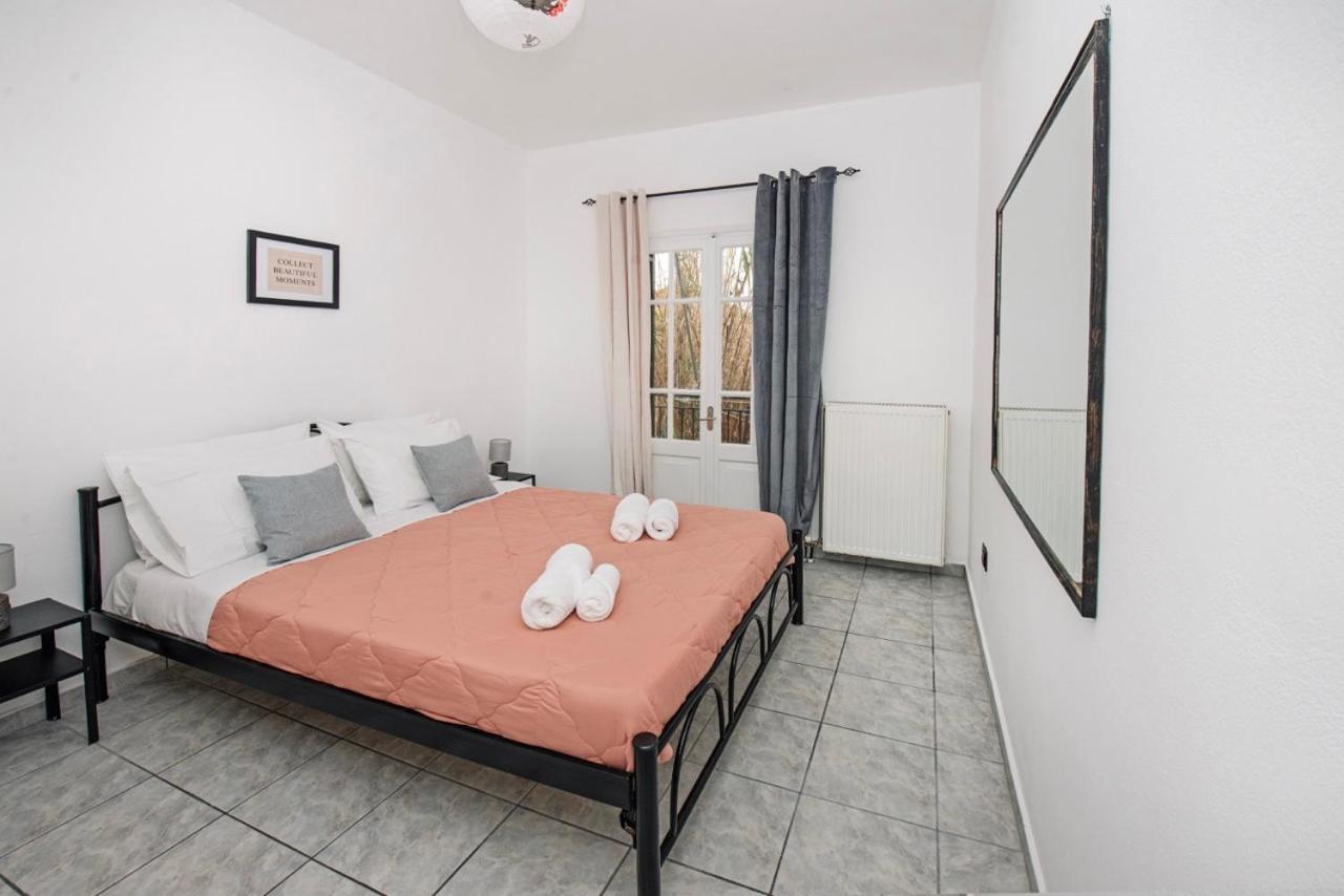 Ionian Luxury Apartments Перама Экстерьер фото
