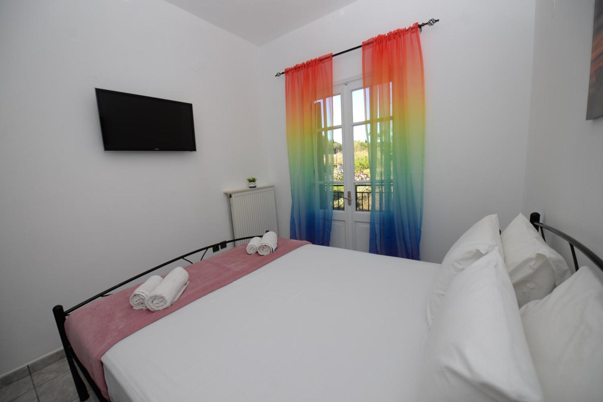 Ionian Luxury Apartments Перама Экстерьер фото